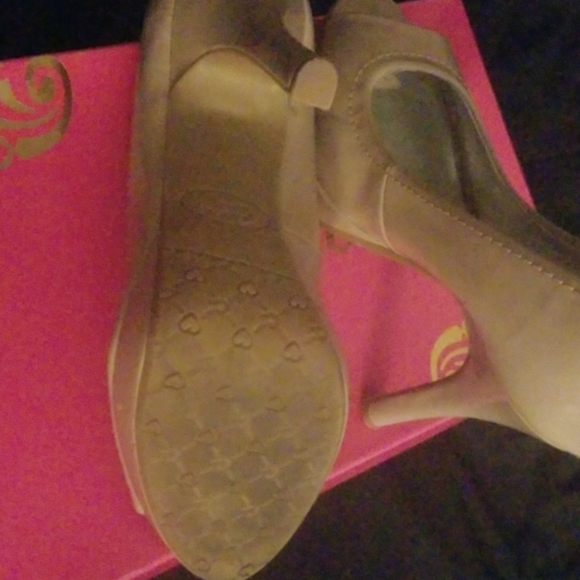 Candies - Picture 2 of 2